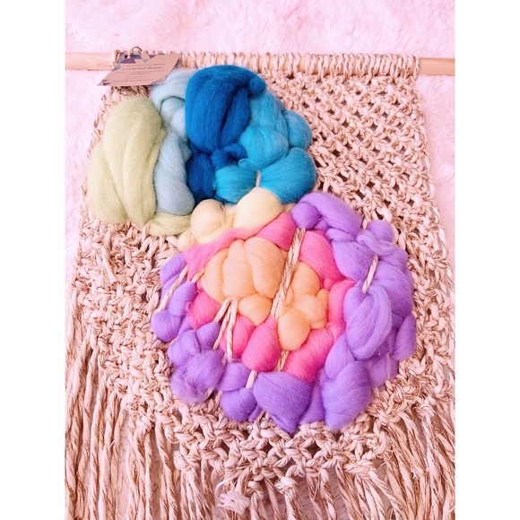 Moving Sale! NWT Wool/Cotton Macrame Wall Hanging Custom Alaskan Made - Picture 3 of 8